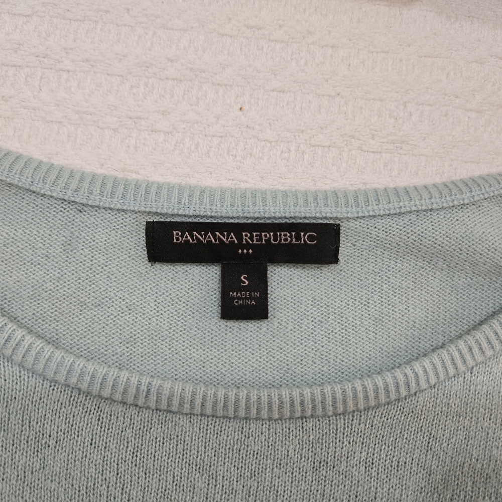 Banana Republic Sweater size S